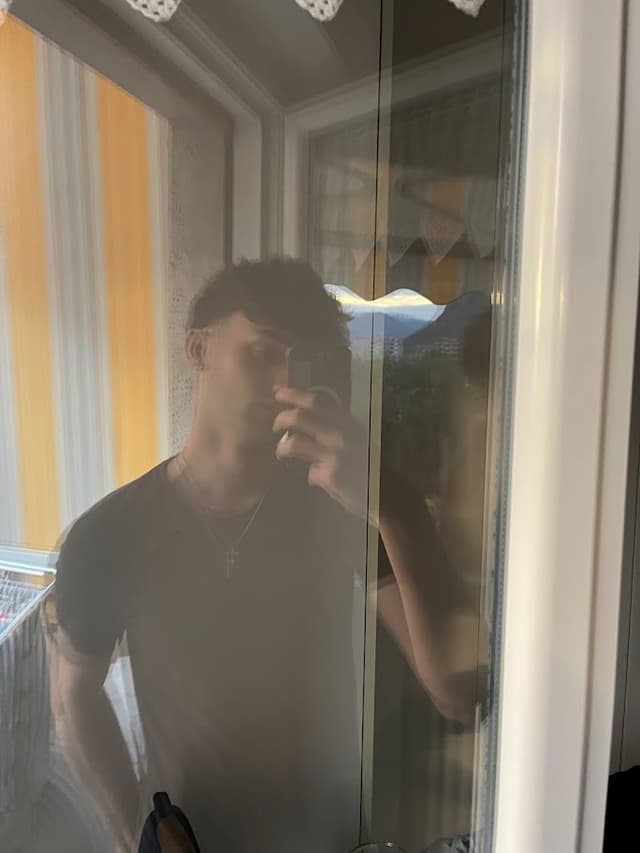 Profile Image 5